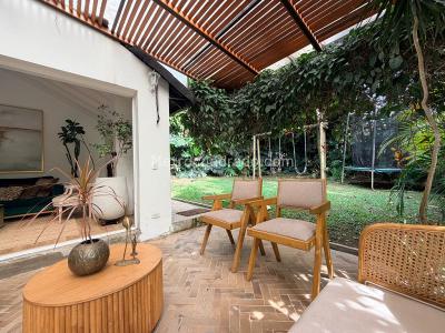 Casa de 4 alcobas en arriendo en El Poblado, Medellín, 260 m² · foto 4 de 20