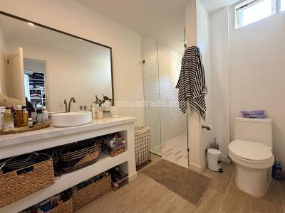 Casa de 4 alcobas en arriendo en El Poblado, Medellín, 260 m² · foto 14 de 20