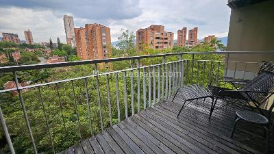 Apartamento de 1 alcoba en venta en El Poblado, Medellín, 94 m² · foto 3 de 12