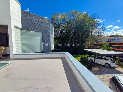 Casa de 4 alcobas en venta en Llanogrande, Rionegro, 1504 m² · foto 10 de 20