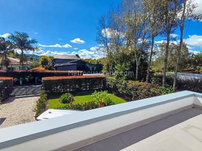 Casa de 4 alcobas en venta en Llanogrande, Rionegro, 1504 m² · foto 12 de 20