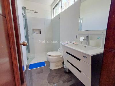 Casa de 4 alcobas en venta en Llanogrande, Rionegro, 1504 m² · foto 13 de 20