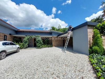 Casa de 3 alcobas en venta en Vereda El Tablazo, Rionegro, 330 m² · foto 2 de 20
