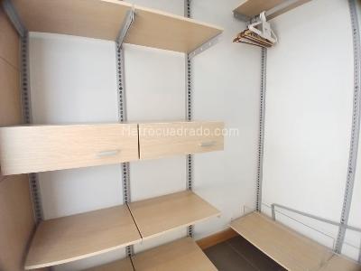 Apartamento en arriendo en El Poblado, Medellín · foto 9 de 16
