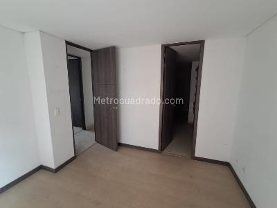 Apartamento de 3 alcobas en arriendo en Candelaria, Sabaneta, 75 m² · foto 5 de 8