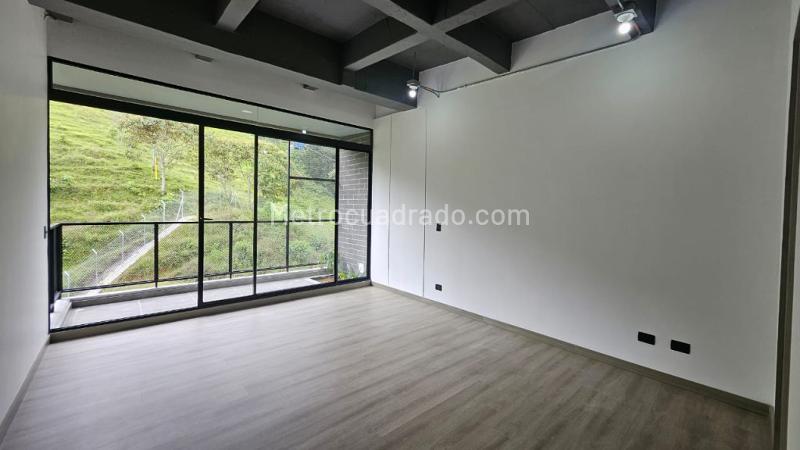 2BR Apartment in Loma Del Escobero (110 m²) - 2