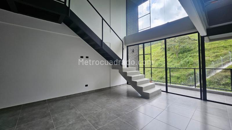 2BR Apartment in Loma Del Escobero (110 m²) - 3