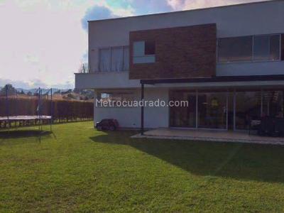 Casa de 4 alcobas en venta en Vereda El Rosal, Rionegro, 1997 m² · foto 3 de 20