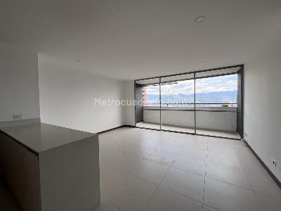 Apartamento de 3 alcobas en arriendo en Alejandría, Medellín, 110 m² · foto 9 de 11