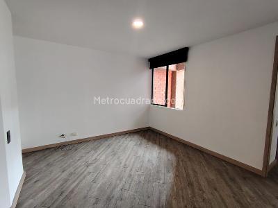 Apartamento de 2 alcobas en arriendo en Castropol, Medellín, 86 m² · foto 2 de 10