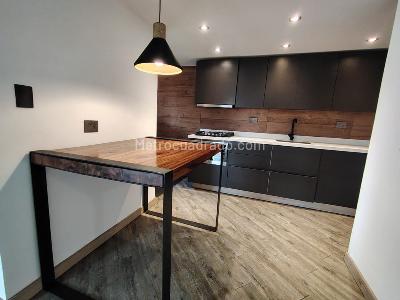 Apartamento de 2 alcobas en arriendo en Castropol, Medellín, 86 m² · foto 3 de 10