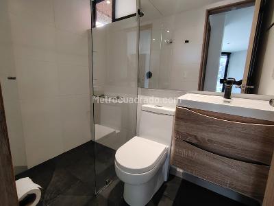 Apartamento de 2 alcobas en arriendo en Castropol, Medellín, 86 m² · foto 6 de 10