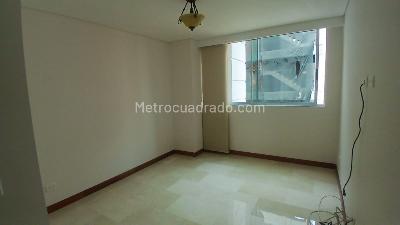 Apartamento de 3 alcobas en arriendo en Laureles, Medellín, 160 m² · foto 6 de 11