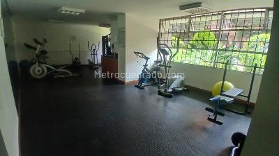 Apartamento de 3 alcobas en arriendo en Laureles, Medellín, 160 m² · foto 9 de 11