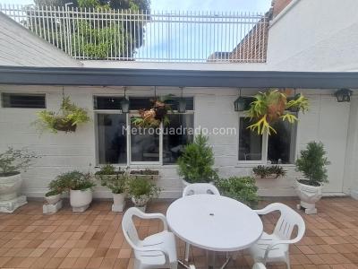 Casa de 5 alcobas en arriendo en Belen, Medellín, 220 m² · foto 12 de 20