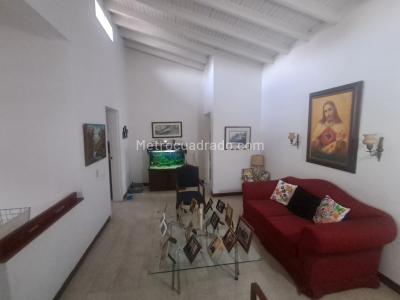 Casa de 5 alcobas en arriendo en Belen, Medellín, 220 m² · foto 13 de 20