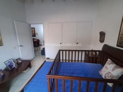Casa de 5 alcobas en arriendo en Belen, Medellín, 220 m² · foto 15 de 20