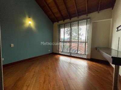 Casa de 3 alcobas en venta en El Poblado, Medellín, 217 m² · foto 11 de 19
