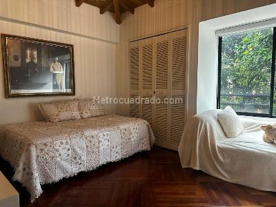 Casa de 3 alcobas en venta en El Poblado, Medellín, 345 m² · foto 7 de 13