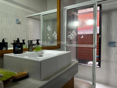 Casa de 3 alcobas en venta en El Poblado, Medellín, 345 m² · foto 9 de 13