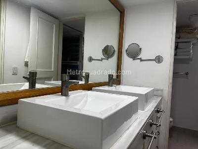 Casa de 3 alcobas en venta en El Poblado, Medellín, 345 m² · foto 10 de 13
