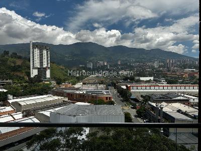 Apartamento de 3 alcobas en venta en Los Alamos, Sabaneta, 66 m² · foto 7 de 14