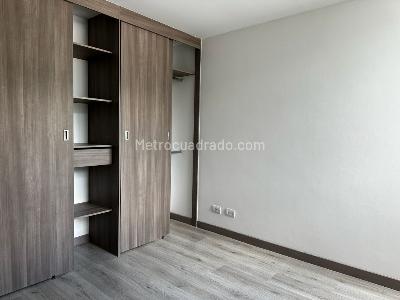 Apartamento de 3 alcobas en venta en Los Alamos, Sabaneta, 66 m² · foto 9 de 14