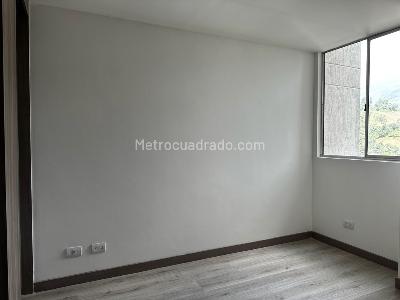 Apartamento de 3 alcobas en venta en Los Alamos, Sabaneta, 66 m² · foto 10 de 14