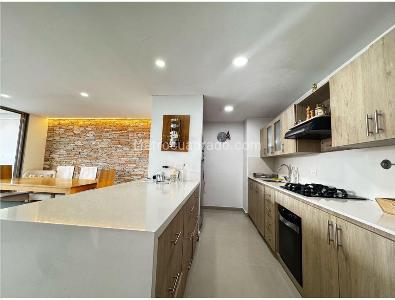 Apartamento en venta en El Esmeraldal, Envigado · foto 4 de 11