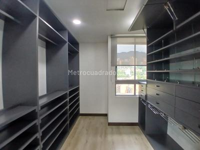 Apartamento en venta en El Poblado, Medellín · foto 9 de 16