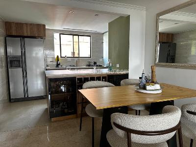 Apartamento en venta en El Poblado, Medellín · foto 2 de 20