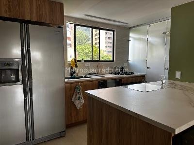 Apartamento en venta en El Poblado, Medellín · foto 3 de 20