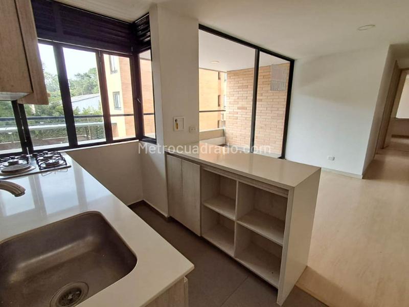 3BR Apartment in La Fe  Sector La Maria (76 m²) - 5