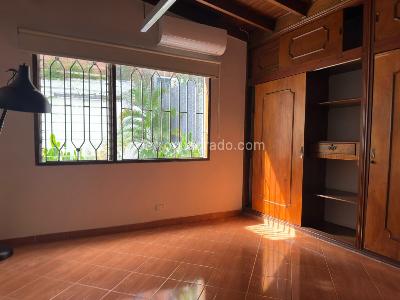 Casa de 5 alcobas en venta en El Poblado, Medellín, 577 m² · foto 12 de 19