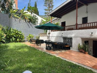 Casa de 5 alcobas en venta en El Poblado, Medellín, 577 m² · foto 14 de 19