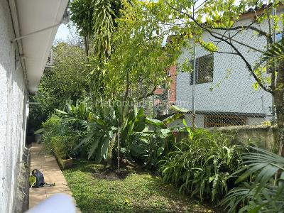 Casa de 5 alcobas en venta en El Poblado, Medellín, 577 m² · foto 18 de 19