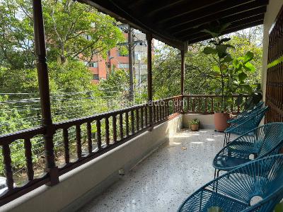 Casa de 5 alcobas en venta en El Poblado, Medellín, 577 m² · foto 9 de 19