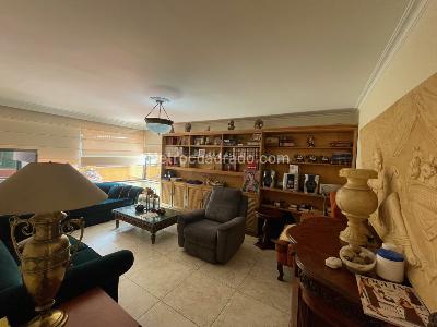 Apartamento en venta en El Poblado, Medellín · foto 2 de 9