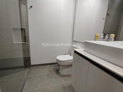 Apartamento en arriendo en El Poblado, Medellín · foto 5 de 12