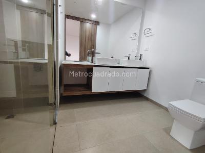 Apartamento en arriendo en El Poblado, Medellín · foto 7 de 12