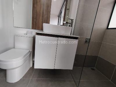 Apartamento en arriendo en El Poblado, Medellín · foto 8 de 12