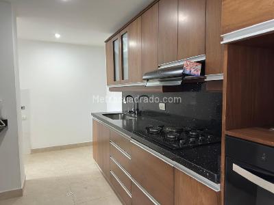 Apartamento de 3 alcobas en venta en Laureles, Medellín, 104 m² · foto 6 de 18