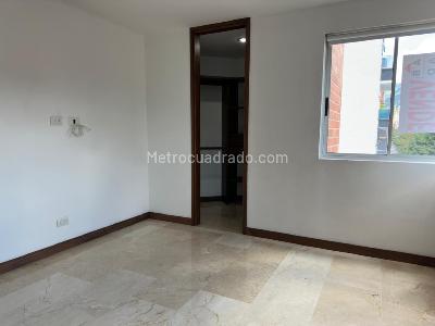 Apartamento de 3 alcobas en venta en Laureles, Medellín, 104 m² · foto 9 de 18