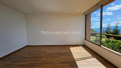 Casa de 3 alcobas en venta en Las Palmas, Medellín, 350 m² · foto 7 de 20