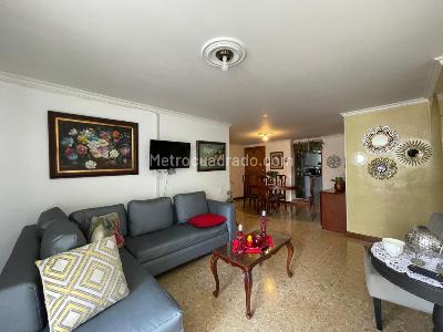 Apartamento en venta en Laureles, Medellín · foto 4 de 13