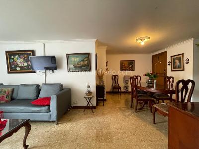 Apartamento en venta en Laureles, Medellín · foto 6 de 13