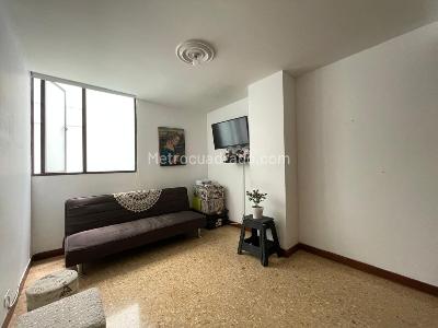 Apartamento en venta en Laureles, Medellín · foto 10 de 13