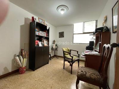Apartamento en venta en Laureles, Medellín · foto 11 de 13