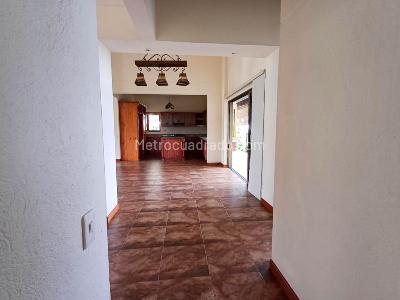 Casa de 3 alcobas en arriendo en Vereda Guayabito, Rionegro, 1800 m² · foto 20 de 20