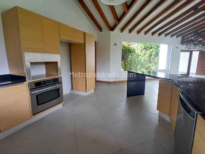 Casa de 3 alcobas en arriendo en Vereda Guayabito, Rionegro, 1890 m² · foto 6 de 20
